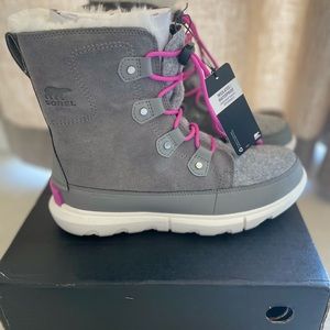 NWT Sorel Explorer Lace Water Proof Boots